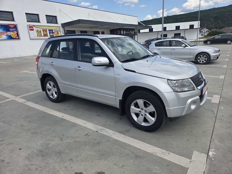 SUZUKI Grand Vitara