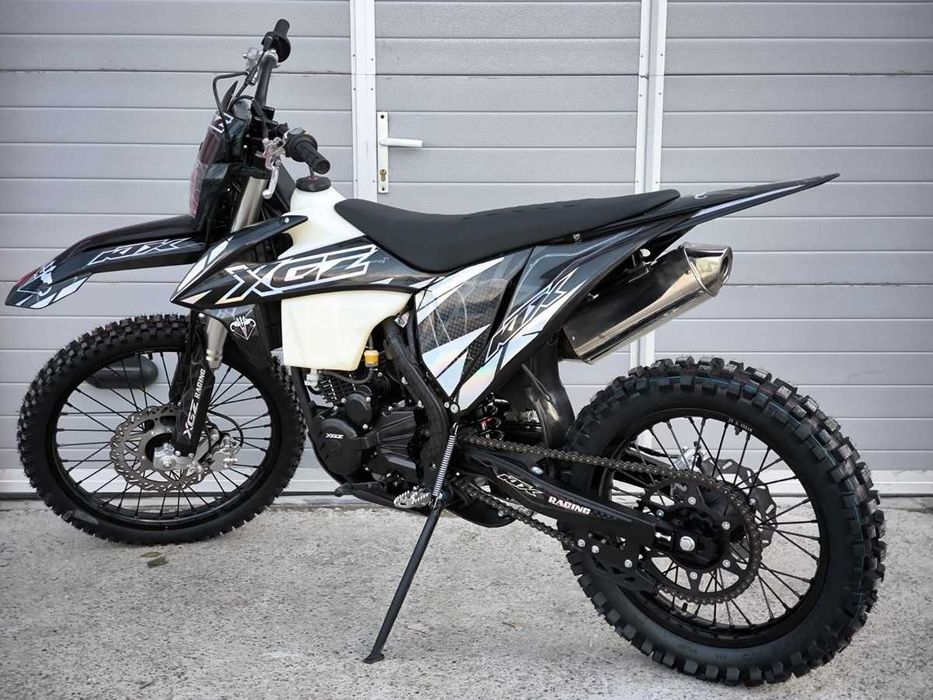 Мотоцикл XGZ KTX-Mini-CB300