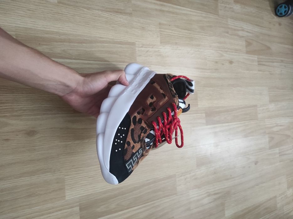 Versace chain reaction leopard print