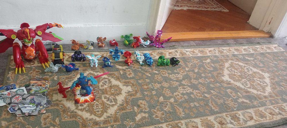 Bakugan,Power rangers ,Marwel ,Toy story,Zip Zods etc