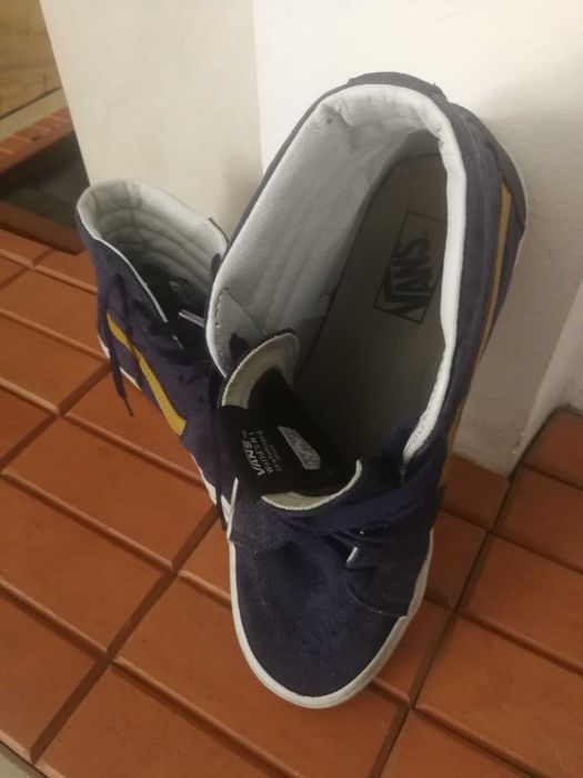 42 Кожени кецове Vans