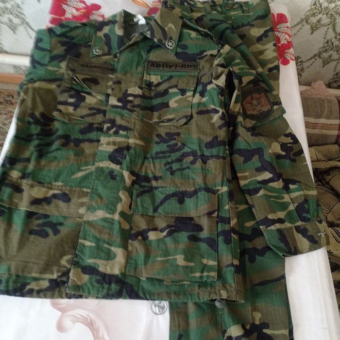 Военный китель,рубашки,камуфляж