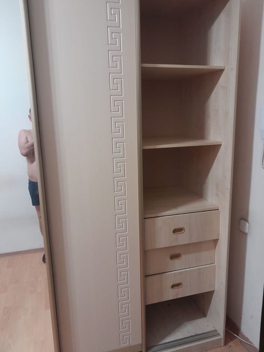 Продам шкаф купе