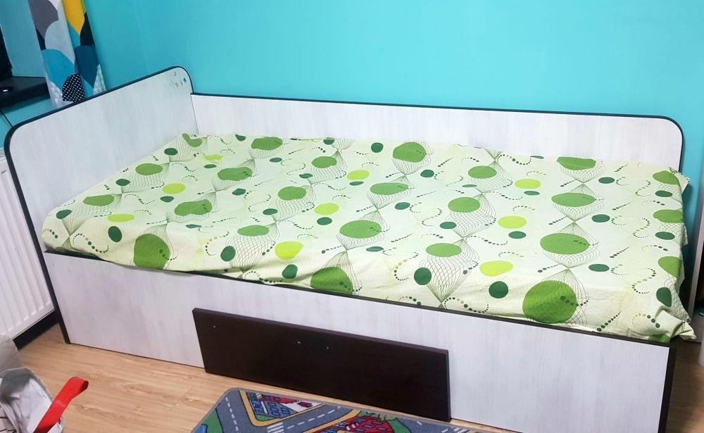 Pat tineret o persoana,