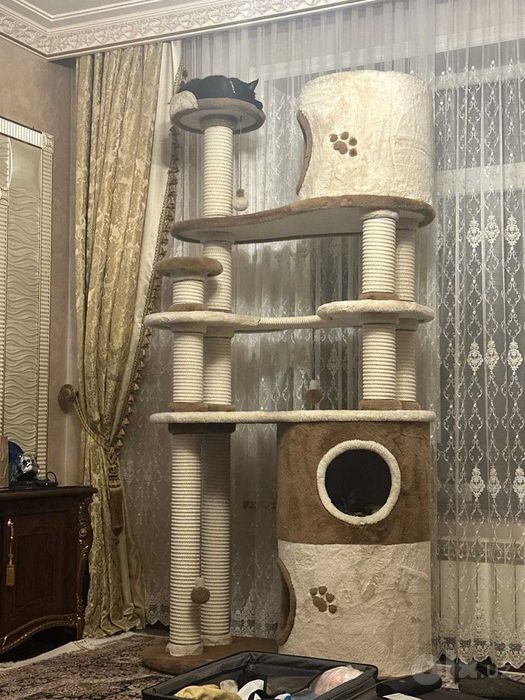 Домик для кошки 3х-уровневый  Б/у