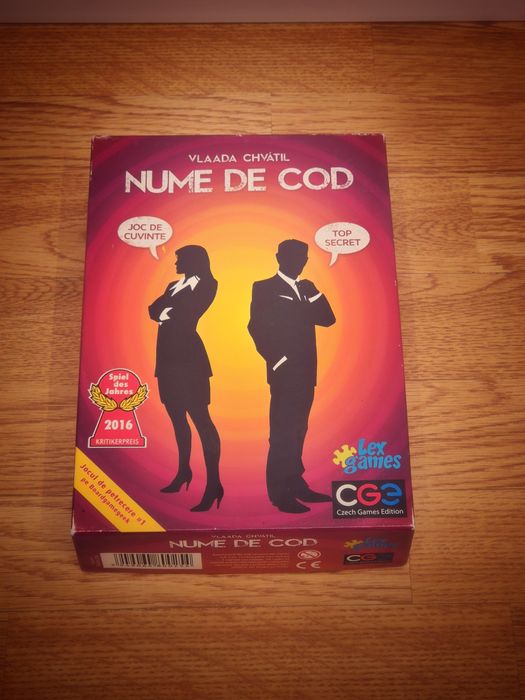 Joc de societate Nume de Cod / Codenames Boardgame