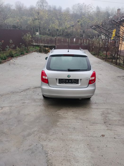 Vând Skoda Fabia euro 5