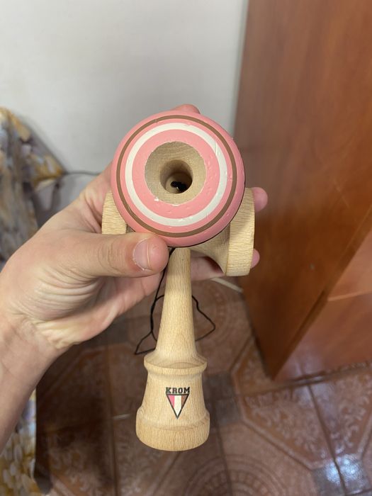 kendama krom strogo
