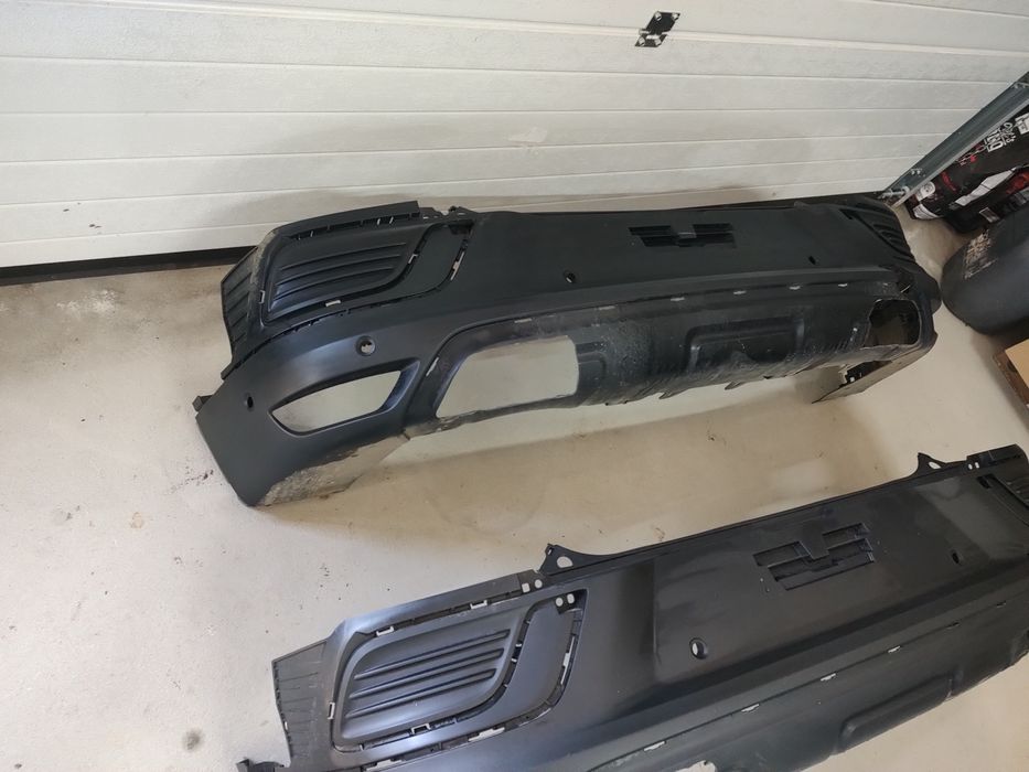 Bara spate , spoiler Renault Arkana