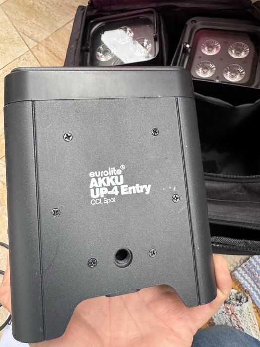 Proiectoare lumini akku up