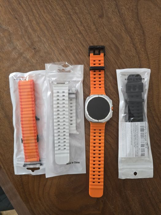 Samsung Watch Ultra ca nou + 3 curele