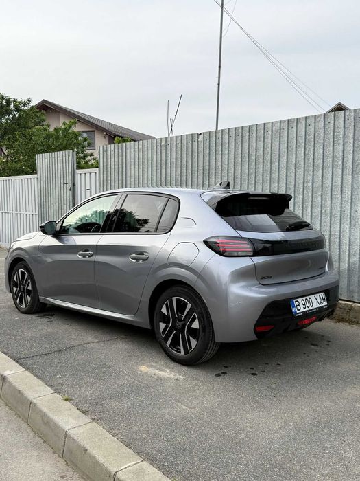 Peugeot 208 HYBRID 1.2L e-DCS6 MHEV Allure
