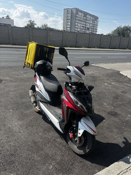 Скутор vento city
