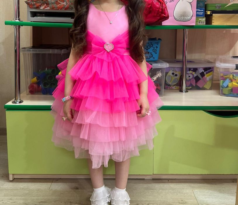 Платье барби розовое