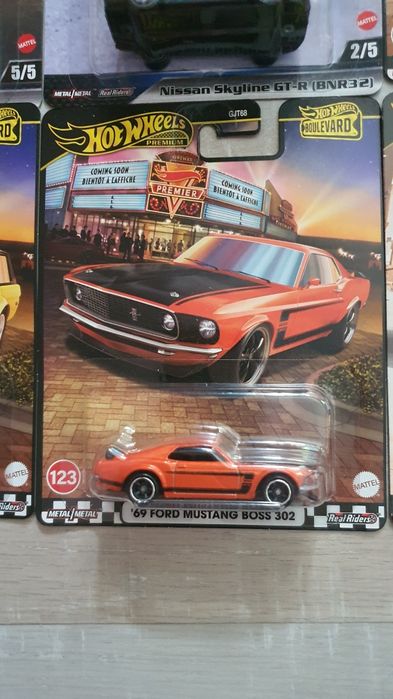 Hot Wheels Premium part1