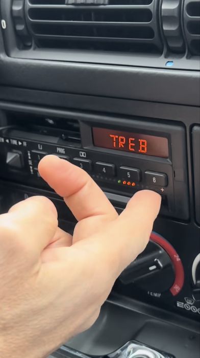 Оригинальная магнитола BMW japan