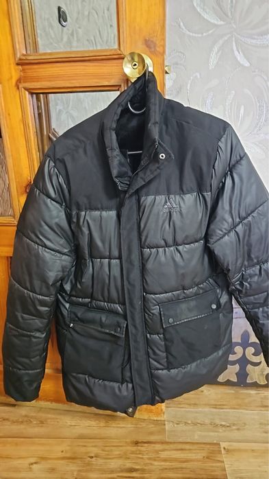 Продам куртку адидас