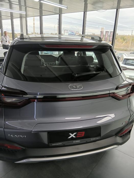 Продам новую машину