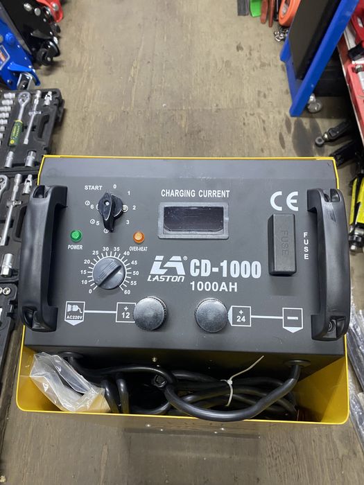 Зарядное / пусковое устройство