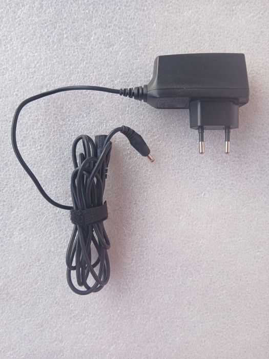 Зарядно за Nokia (стар модел телефон)