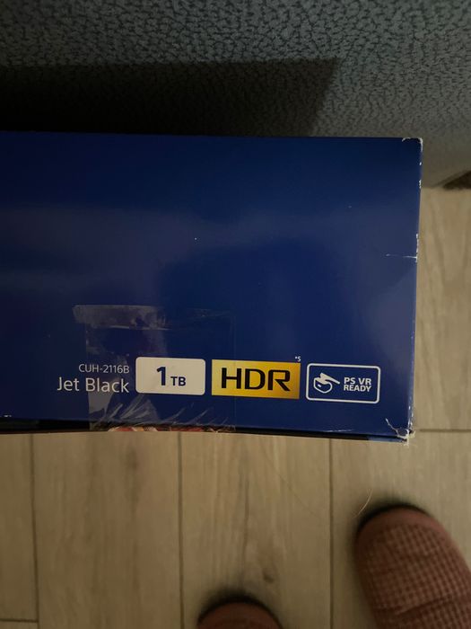 PS4 с два джойстика