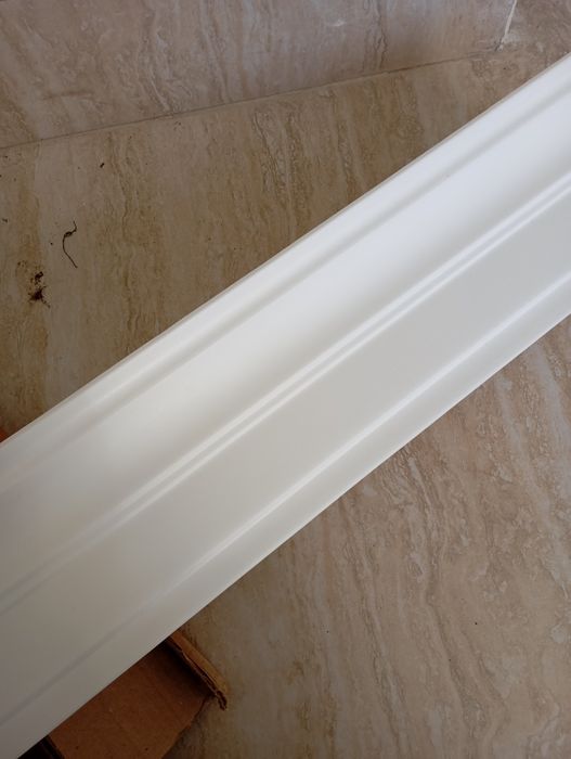 Галтель потолочная