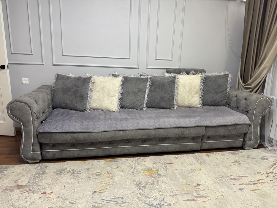 Диван  серебристый 3 метр