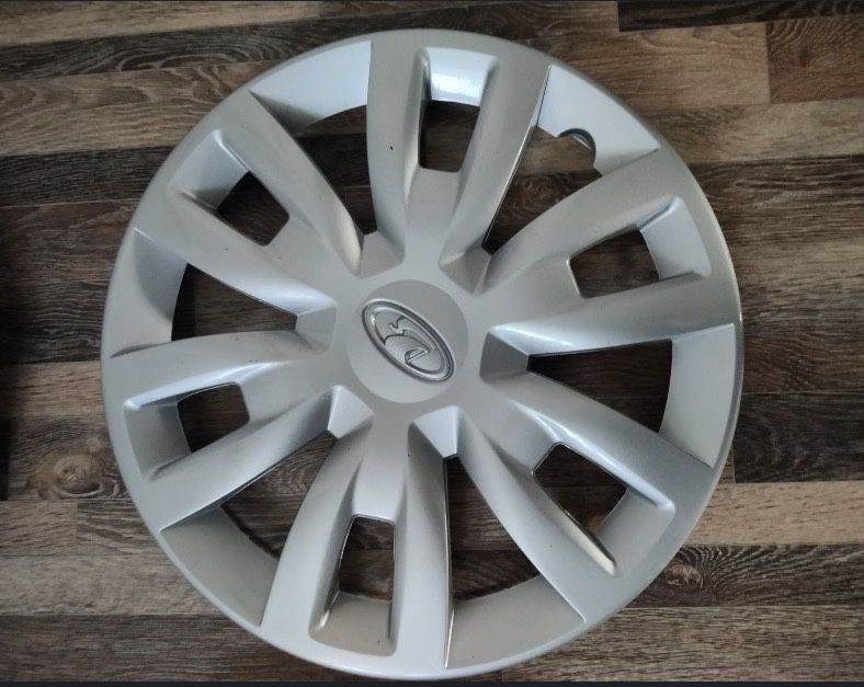 Колпаки Лада веста