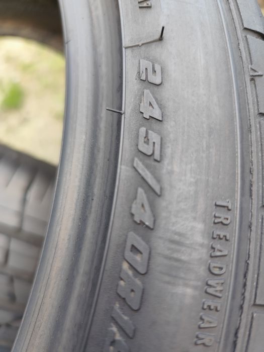 2 anvelope de vara Goodyear 245-40-19 runflat