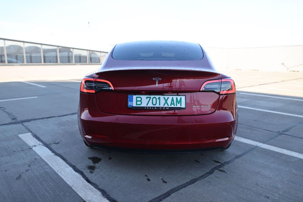 Tesla Model 3 - Long Range AWD leasing
