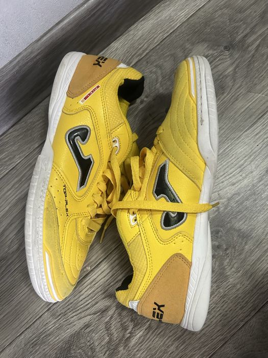 Продам футзалки Joma top flex