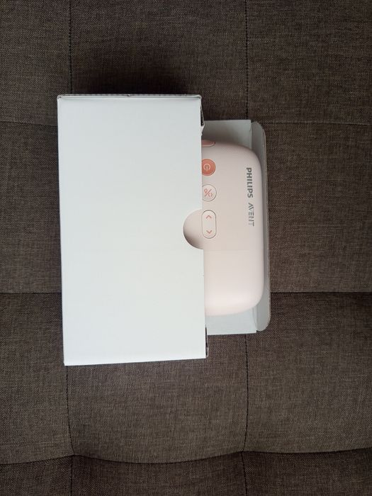 Електрическа помпа Филипс Авент с нови аксесоари и шишета+чаши