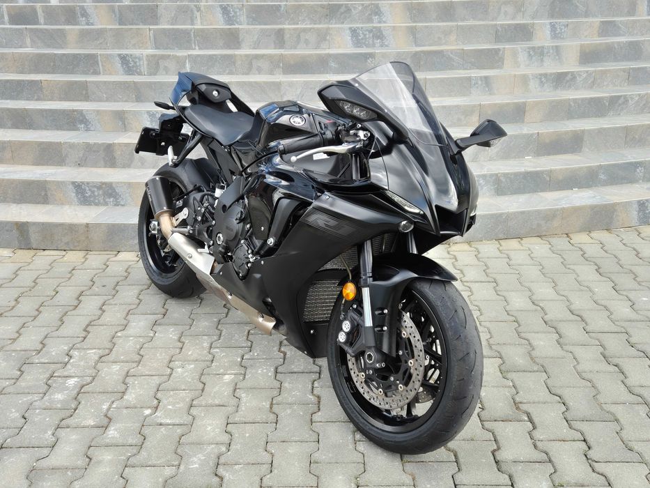 Yamaha R1 ABS 13700 km