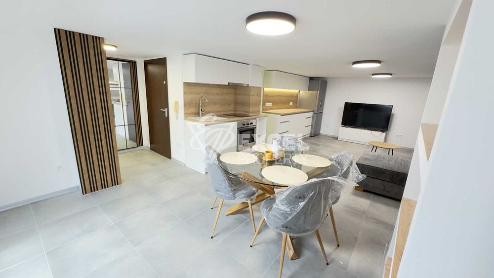 Продава се Двустаен апартамент в к.к. Слънчев бряг - 92 кв.м за 1957 €/кв.м - Снимка #10