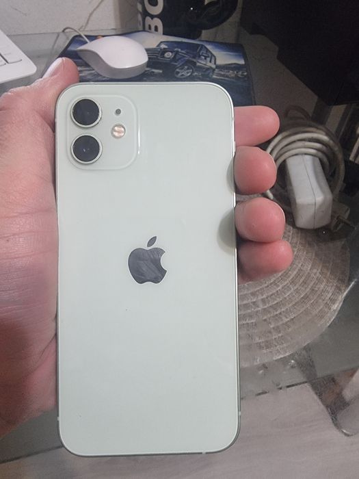 Продам Iphone 12 64 gb