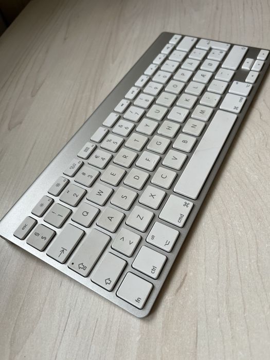 Tastatura Apple