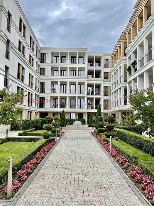 Дава се под наем Двустаен апартамент в Варна, Бриз - 79 кв.м за 847.62 € - Снимка #1
