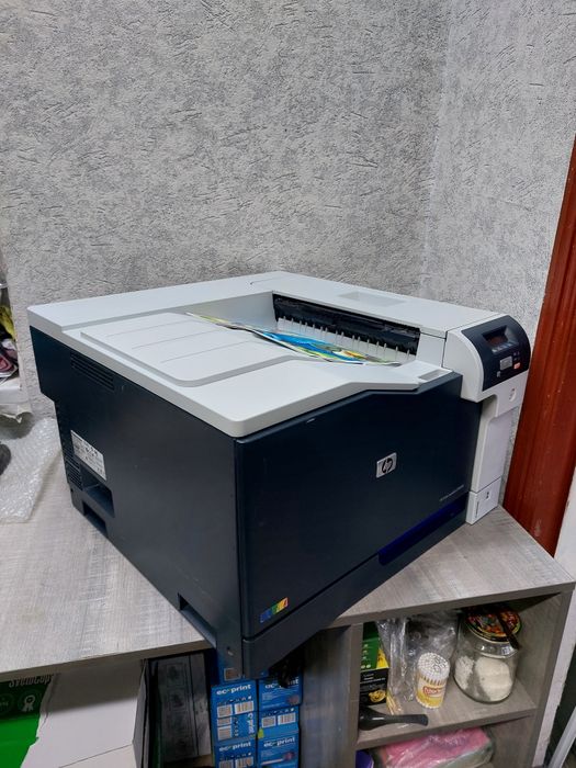 HP Color CP5225 А3
Цветной лазерный принтер