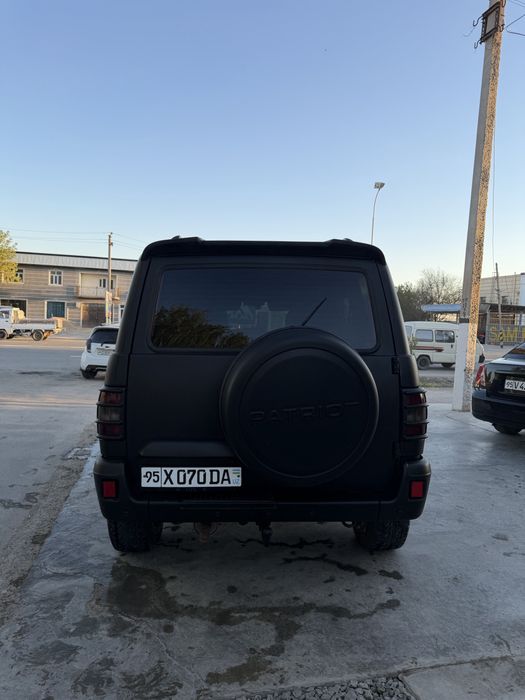 Uaz partiot sotiladi