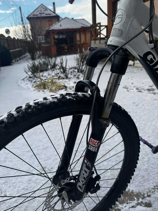 Bicicleta Giant mărimea S