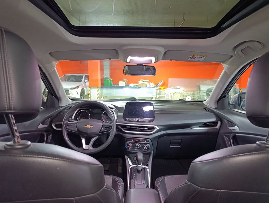 Srocna sotiladi tracker 2 premier full panaramali lukli ideal