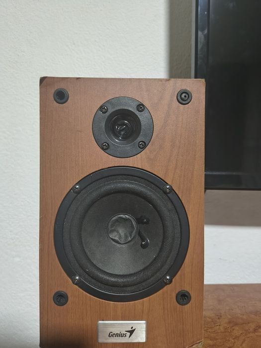 Vând subwoofer+boxe