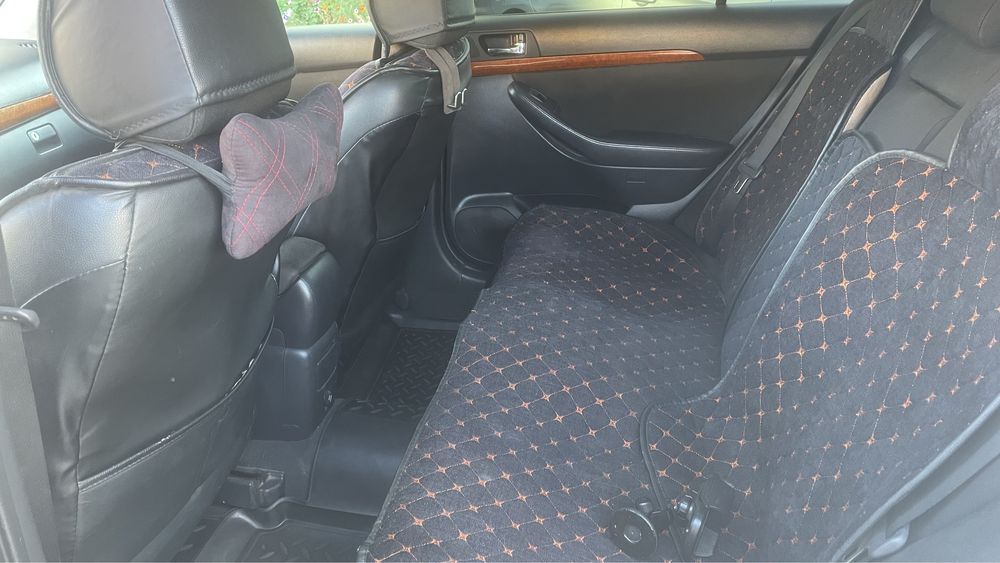 Продаю Toyota Avensis 2007