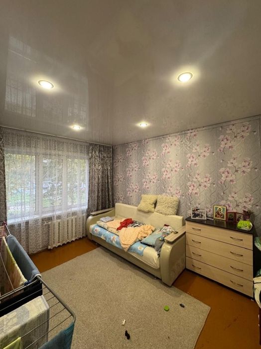 Продам 2 ком квартиру 1/5 19 мик.