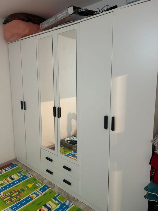 Продается Шкаф 6 дверный