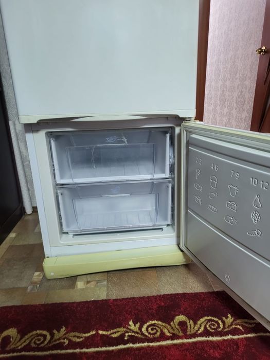 Продам холодильник