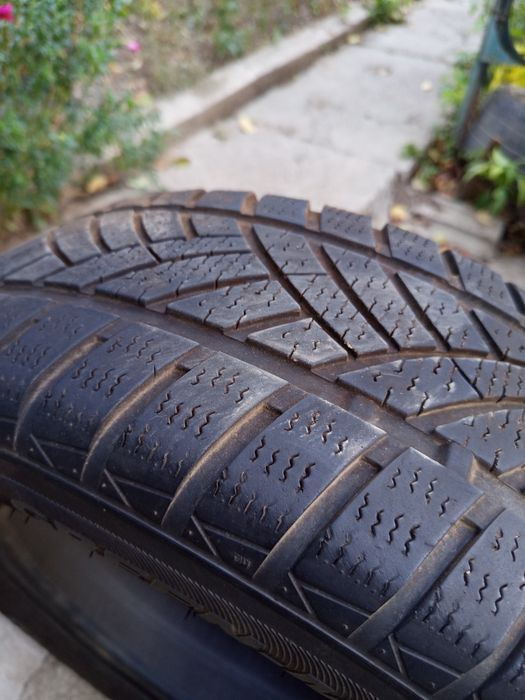 Продам шины зимние