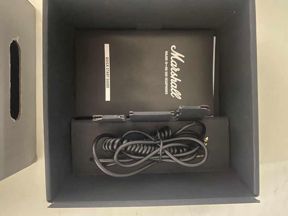 Marshall IV наушник