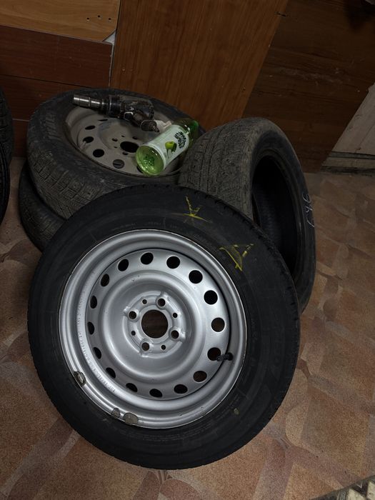 Продам колесо в сборе 175/65/14