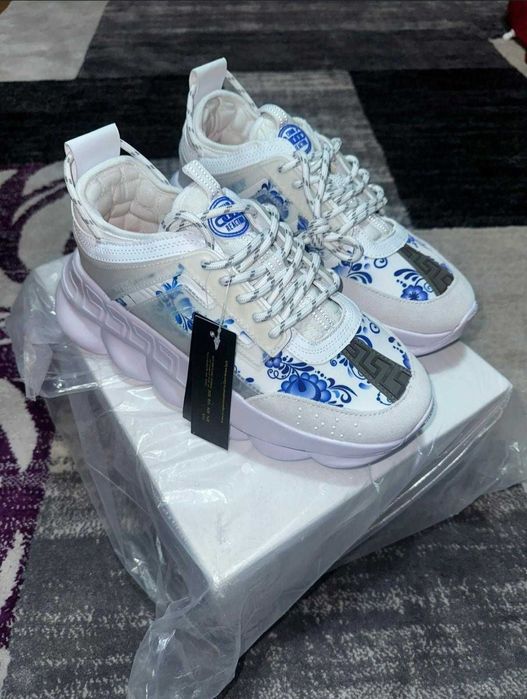 Adidași Versace Chain Reaction